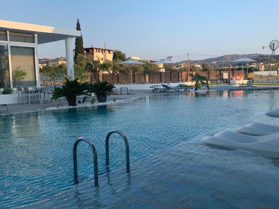 Nama Retreat Hotel Pastida ภายนอก รูปภาพ